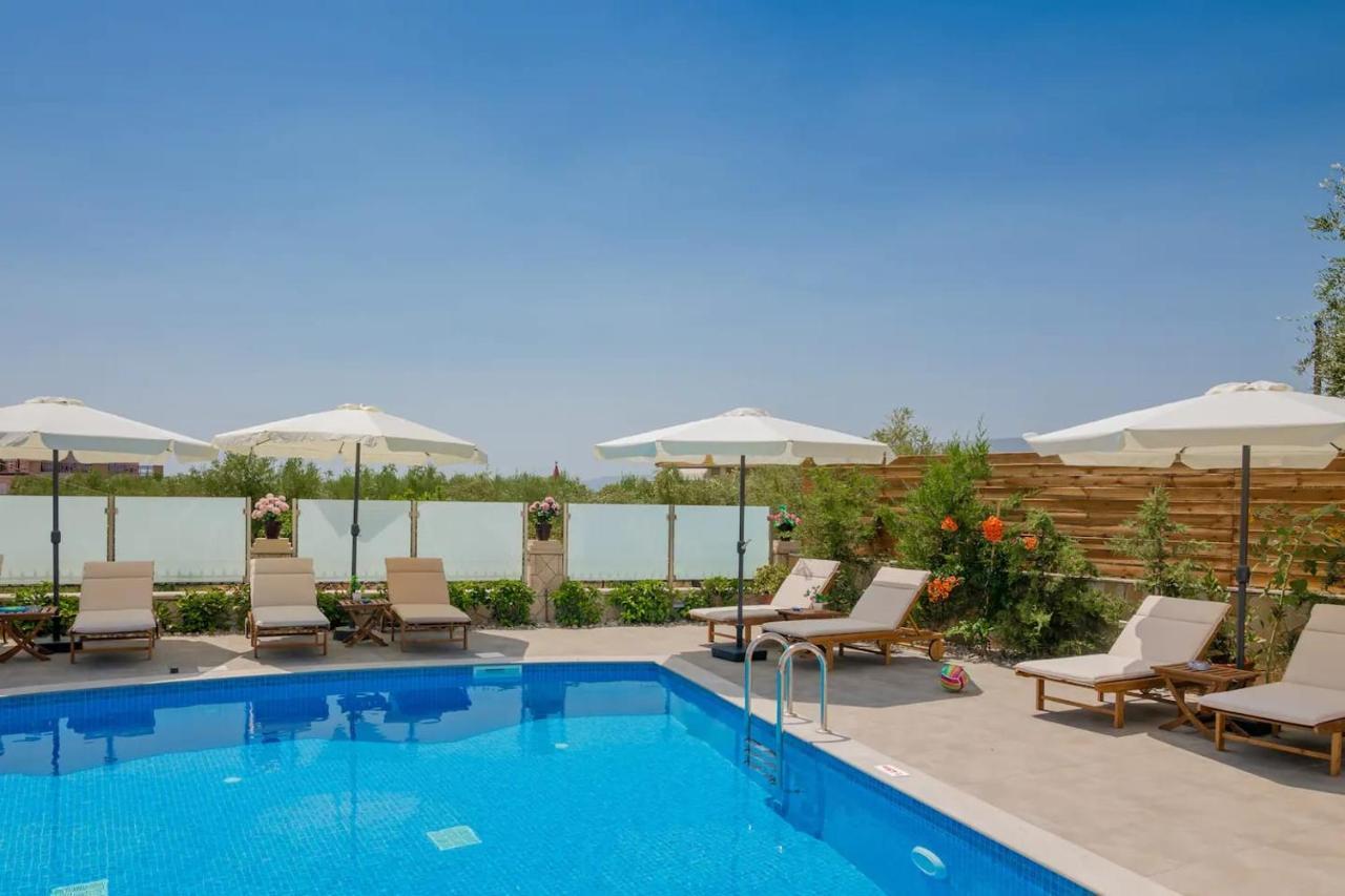 Villa Bella Sole Kalipadhon ภายนอก รูปภาพ