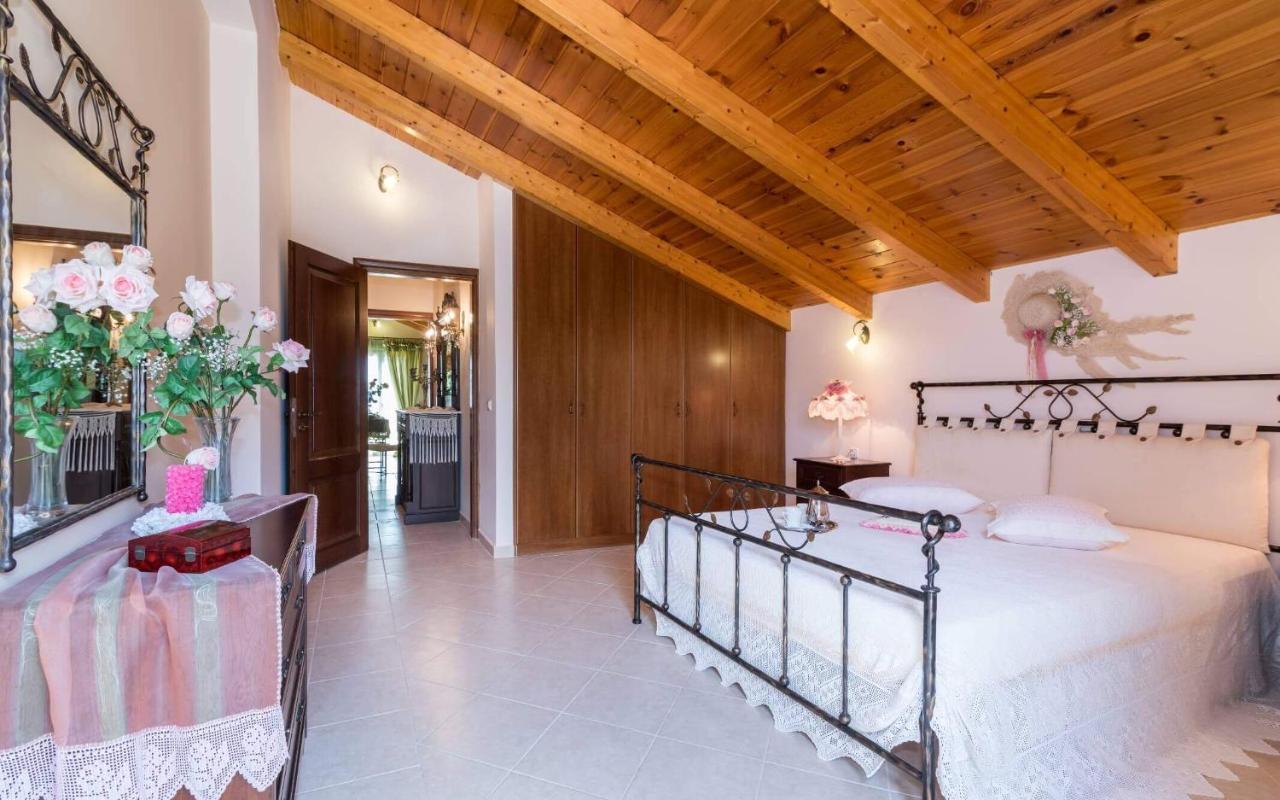 Villa Bella Sole Kalipadhon ภายนอก รูปภาพ